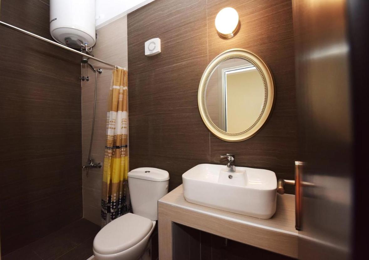 Elia Beach Modern Suites Floyitá Eksteriør bilde